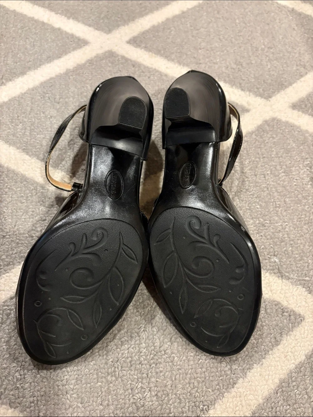 Merona Black Patent T-Strap Heeled Sandals